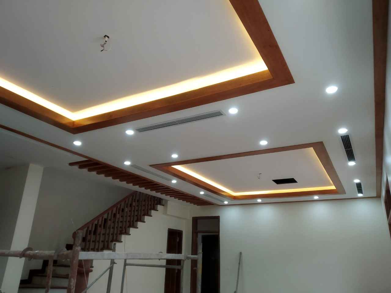 BIỆT THỰ 2 TẦNG MÁI NGÓI TRUYỀN THỐNG 10x7m, CHI PHÍ CHỈ ~1.8 TỶ